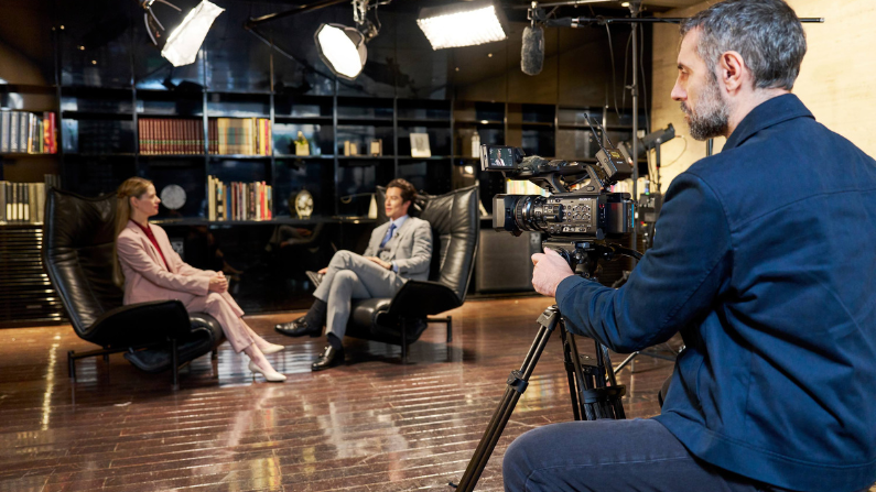 Sony Launches 4K 3-CMOS Sensor Flagship Handheld XDCAM Camcorder with Enhanced Operational Efficiency for Newsgathering and Production